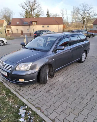 samochody osobowe Toyota Avensis cena 16000 przebieg: 220000, rok produkcji 2006 z Bogatynia